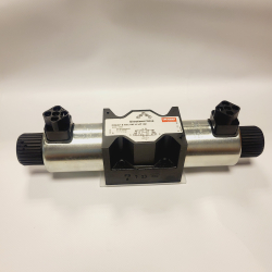 DG4V56CJMUH722 – rozdzielacz hydrauliczny Danfoss CETOP 5, 120 l/min, kod 829AN00100A