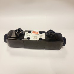 DG4V30CMUH760 – rozdzielacz hydrauliczny Eaton/Danfoss CETOP 3, 80 l/min